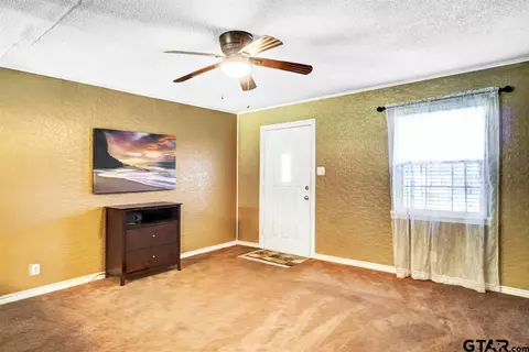 2675 Karren Ave, Tyler, TX 75708 photo 5