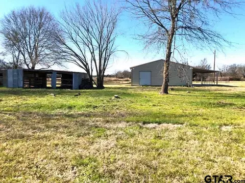 9305 S Fm 69, Como, TX 75431 photo 7
