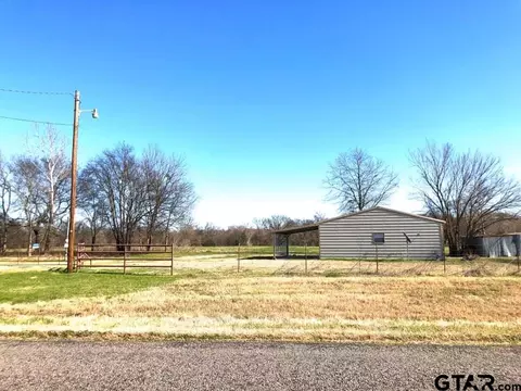 9305 S Fm 69, Como, TX 75431 photo 10