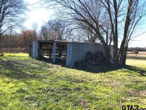 9305 S Fm 69, Como, TX 75431 photo 13