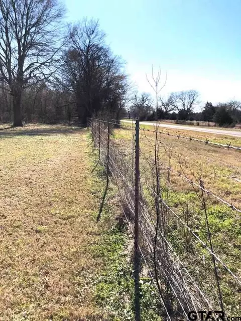 9305 S Fm 69, Como, TX 75431 photo 12