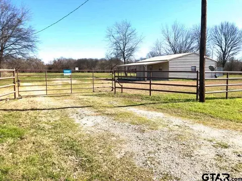 9305 S Fm 69, Como, TX 75431 photo 1