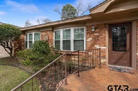 1908 Mary Jane Dr, Longview, TX 75601 photo 2