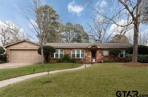 1908 Mary Jane Dr, Longview, TX 75601 photo 1
