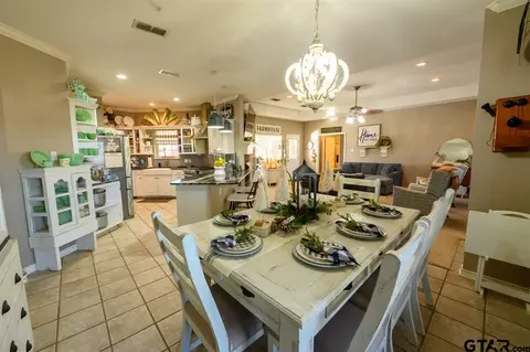 138 E Loop 564, Mineola, TX 75773 photo 5