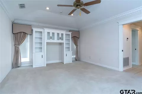 609 Regency Dr, Longview, TX 75604 photo 17