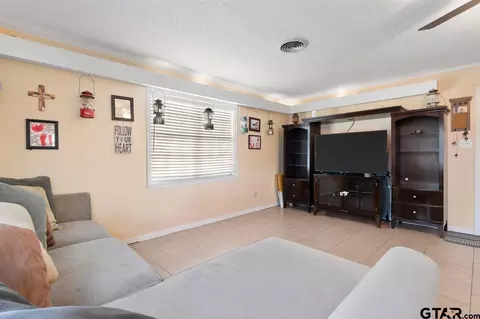 314 Hideaway Ln E, Hideaway, TX 75771 photo 8