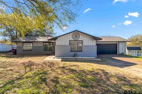 314 Hideaway Ln E, Hideaway, TX 75771 photo 2
