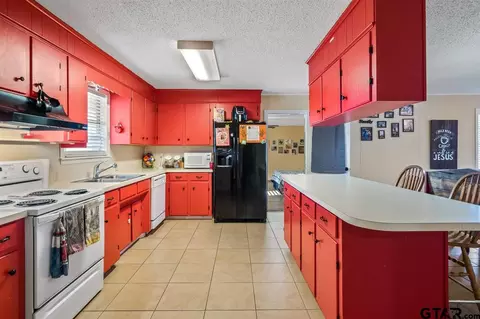 314 Hideaway Ln E, Hideaway, TX 75771 photo 12