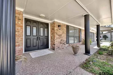 125 Hideaway Ln E, Hideaway, TX 75771 photo 3