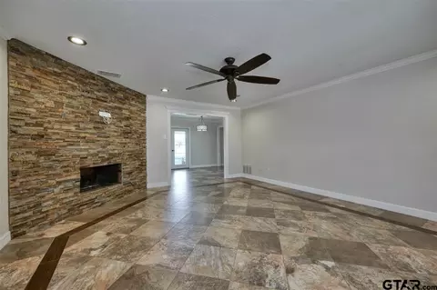 125 Hideaway Ln E, Hideaway, TX 75771 photo 7