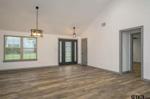 42 Circle Rd, Longview, TX 75601 photo 9