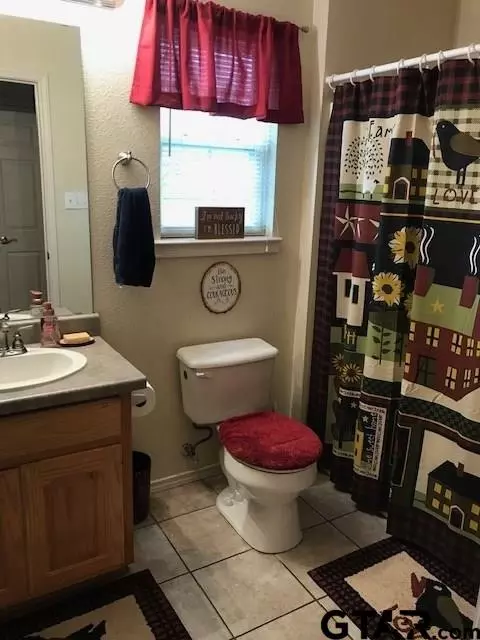 705 Smith, Como, TX 75431 photo 9