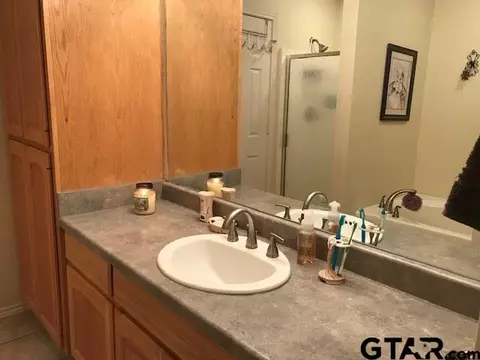 705 Smith, Como, TX 75431 photo 12