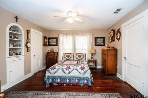 321 Warren, Gilmer, TX 75644 photo 26