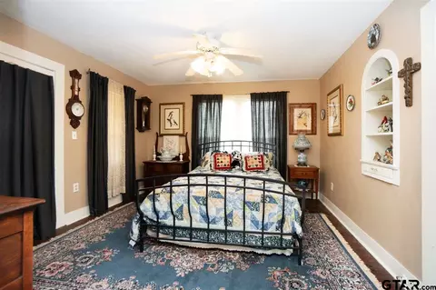 321 Warren, Gilmer, TX 75644 photo 21