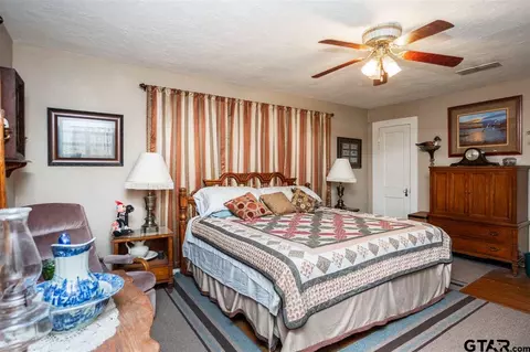 321 Warren, Gilmer, TX 75644 photo 23