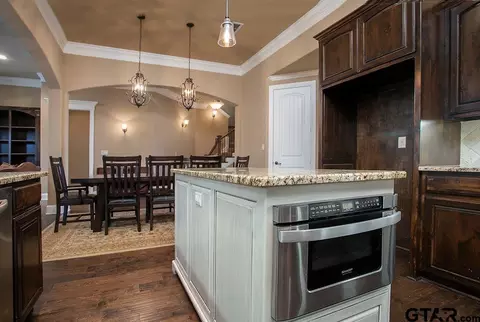 2229 Fallcrest, Tyler, TX 75703 photo 5
