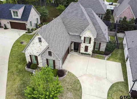 2229 Fallcrest, Tyler, TX 75703 photo 2