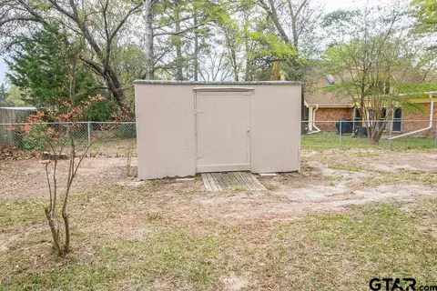 250 Hide Away Ln E, Hideaway, TX 75771 photo 14