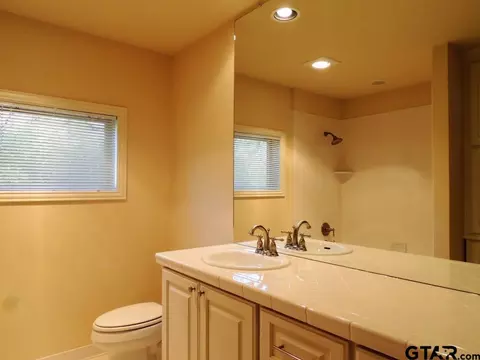 823 E Goode, Quitman, TX 75783 photo 18