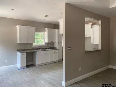 1401 E 9th, Mount Pleasant, TX 75455 photo 4