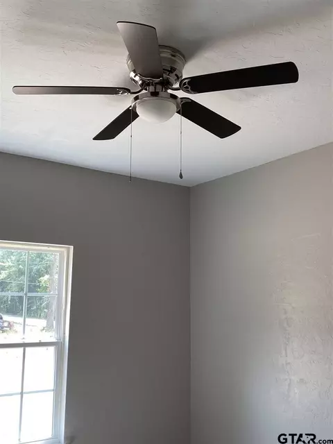 1401 E 9th, Mount Pleasant, TX 75455 photo 8