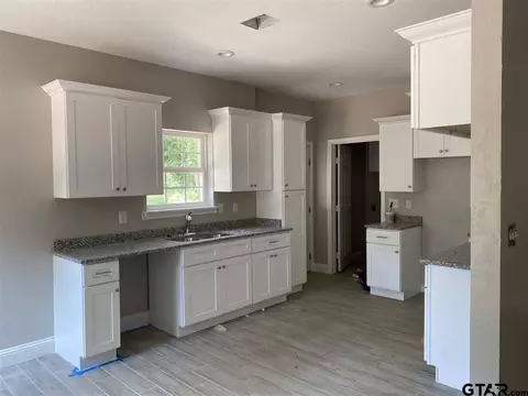 1401 E 9th, Mount Pleasant, TX 75455 photo 3