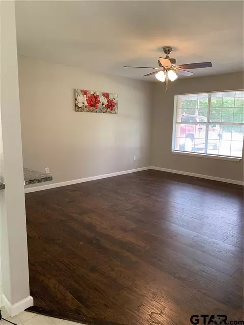 806 Maple St, Commerce, TX 75428 photo 13