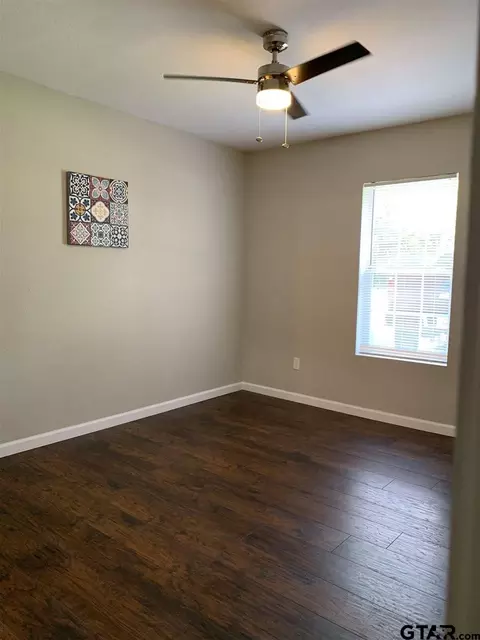 806 Maple St, Commerce, TX 75428 photo 11