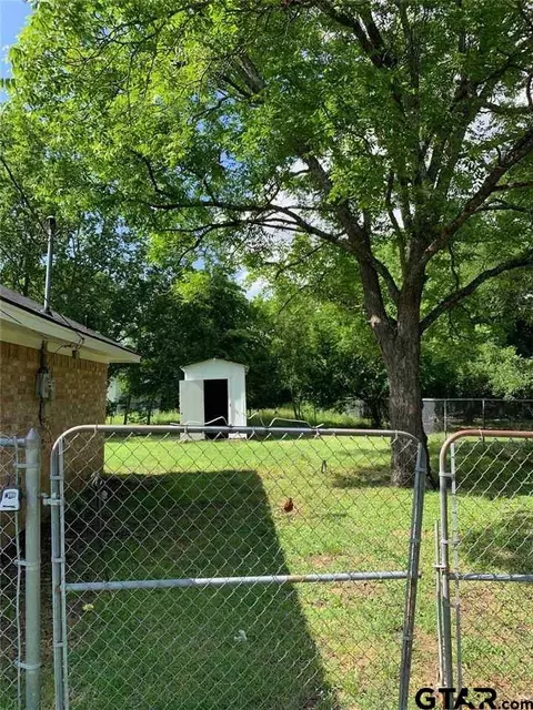 806 Maple St, Commerce, TX 75428 photo 16