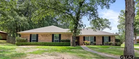 3210 Restview, Longview, TX 75604 photo 1