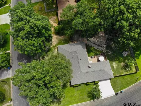 3210 Restview, Longview, TX 75604 photo 2