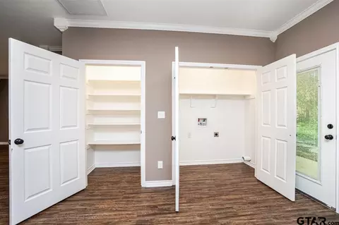 1900 Buccaneer Dr, Longview, TX 75604 photo 11