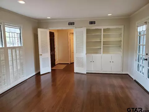 1209 E Dulse, Tyler, TX 75701 photo 9