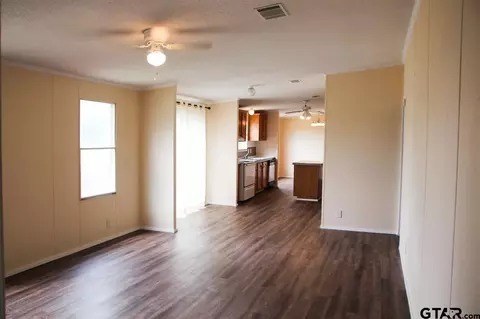 271 Ave E, Point, TX 75472 photo 3