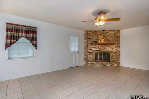406 Helane Dr, Longview, TX 75604 photo 8