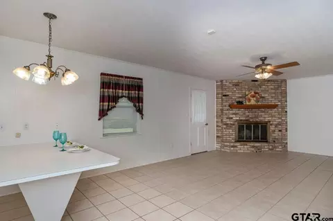 406 Helane Dr, Longview, TX 75604 photo 10