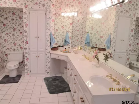 1411 Hollytree Pl, Tyler, TX 75703 photo 17