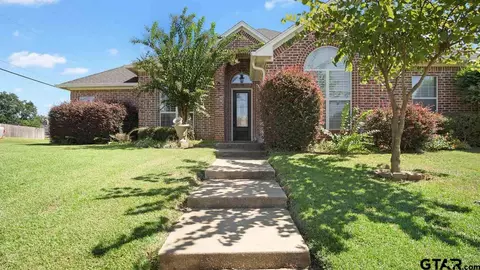 400 Ithaca Dr, Longview, TX 75604 photo 1