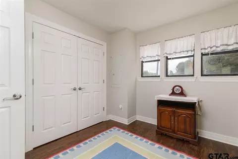 401 E Pirate St, Longview, TX 75604 photo 22