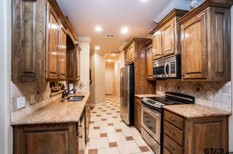 10642 S Interstate 20 E, Waskom, TX 75692 photo 14