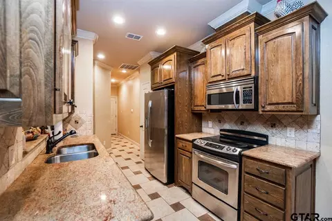 10642 S Interstate 20 E, Waskom, TX 75692 photo 16