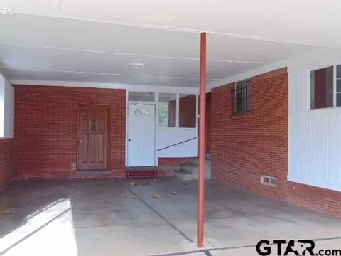 1010 Kickapoo, Jacksonville, TX 75766 photo 12