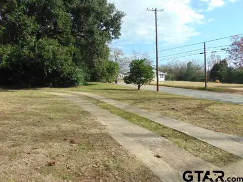 1010 Kickapoo, Jacksonville, TX 75766 photo 18