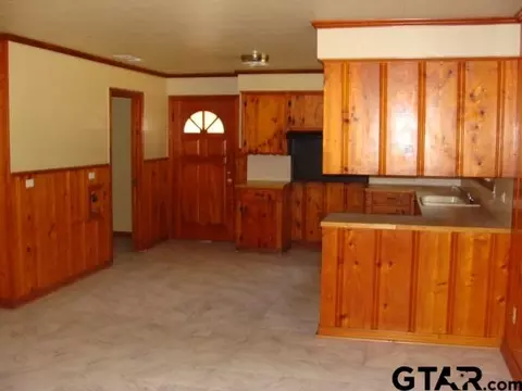 1010 Kickapoo, Jacksonville, TX 75766 photo 21