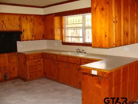 1010 Kickapoo, Jacksonville, TX 75766 photo 20