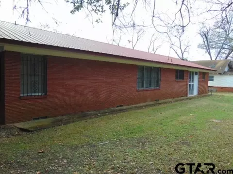 1010 Kickapoo, Jacksonville, TX 75766 photo 5