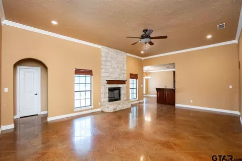 331 Rabbit Run Trl, Longview, TX 75603 photo 2