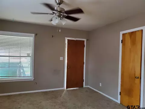 303 Pace, Naples, TX 75568 photo 8